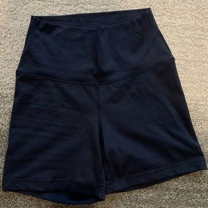 Yogalicious Lux shorts 5” inseam and No top band